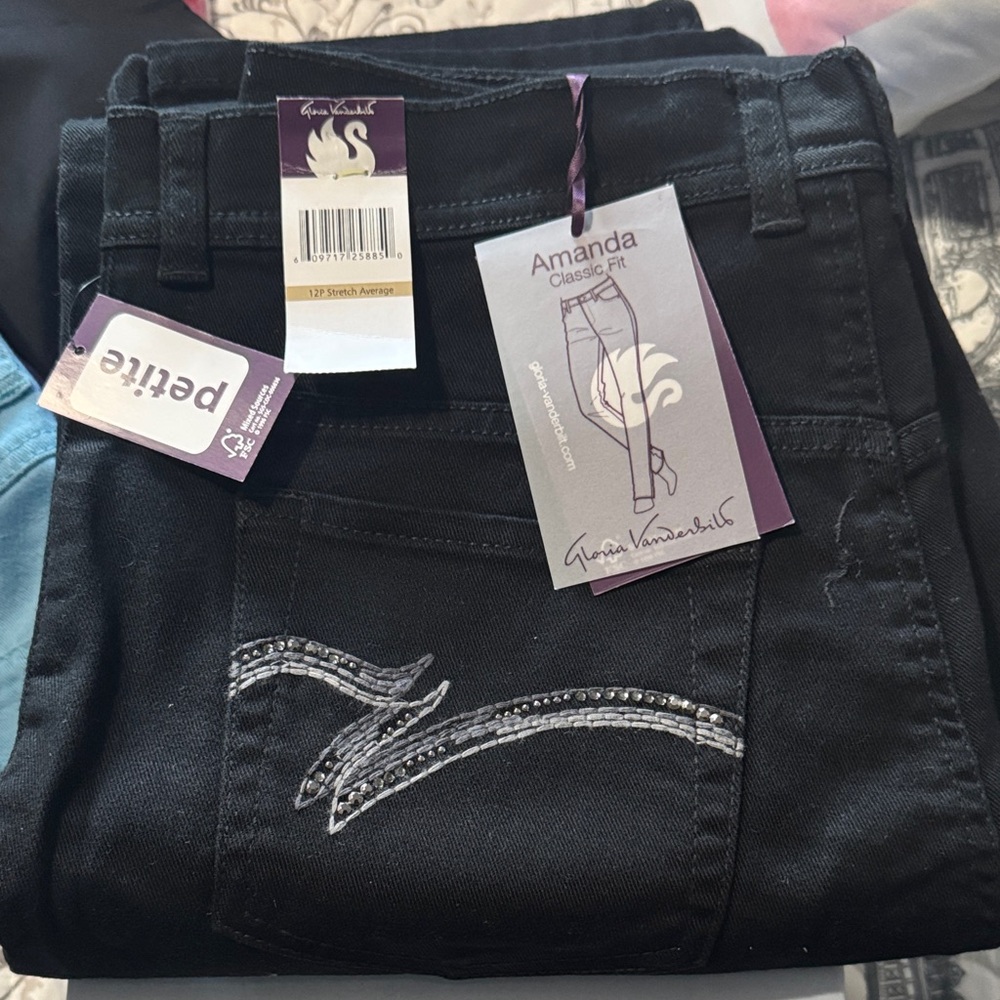 Gloria Vanderbilt Women's Classic Black Jeans